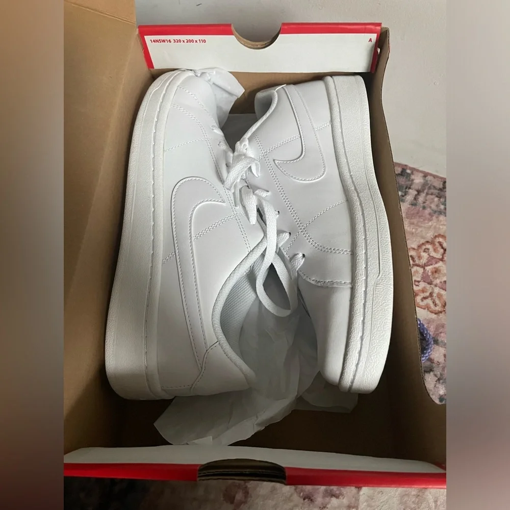 Women’s Nike Court Royale 2 - Picture 2 of 4